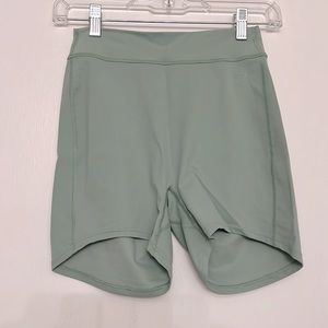 KK FIT x GYMSHARK SHORTS